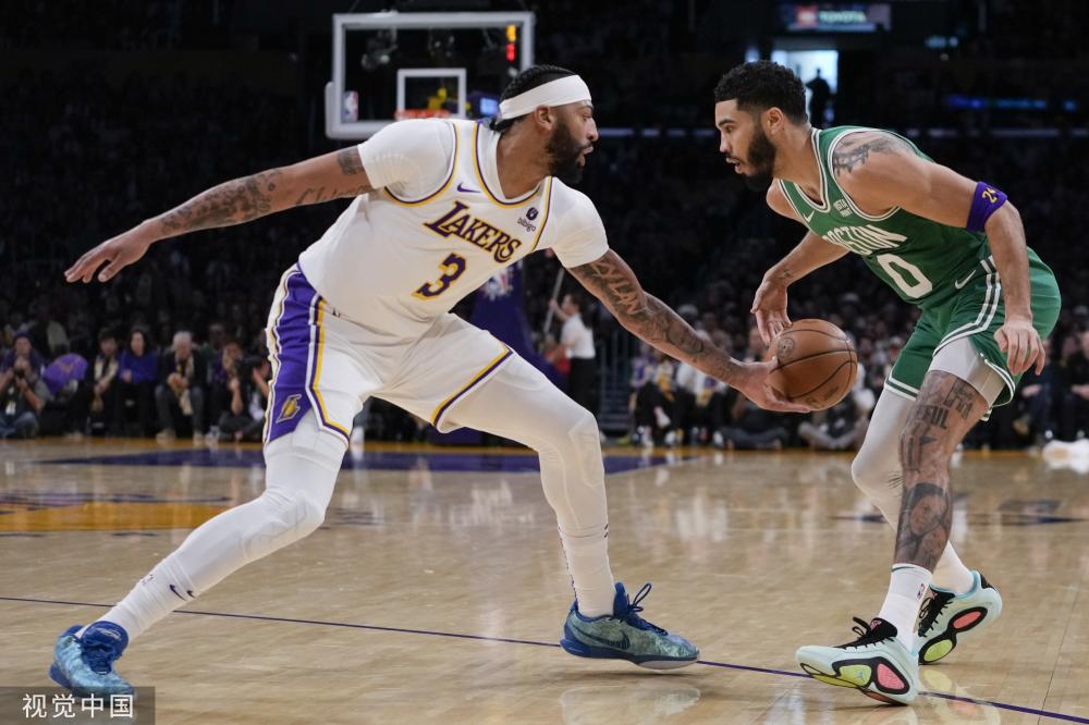 因为他在战 因为他在战