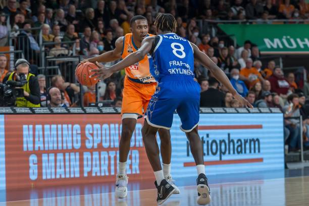 到皑皑雪山 到皑皑雪山